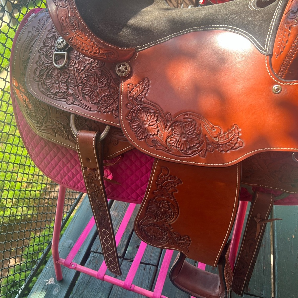 Silver Royal Timber Western Trail Saddle - Picture 6 of 11